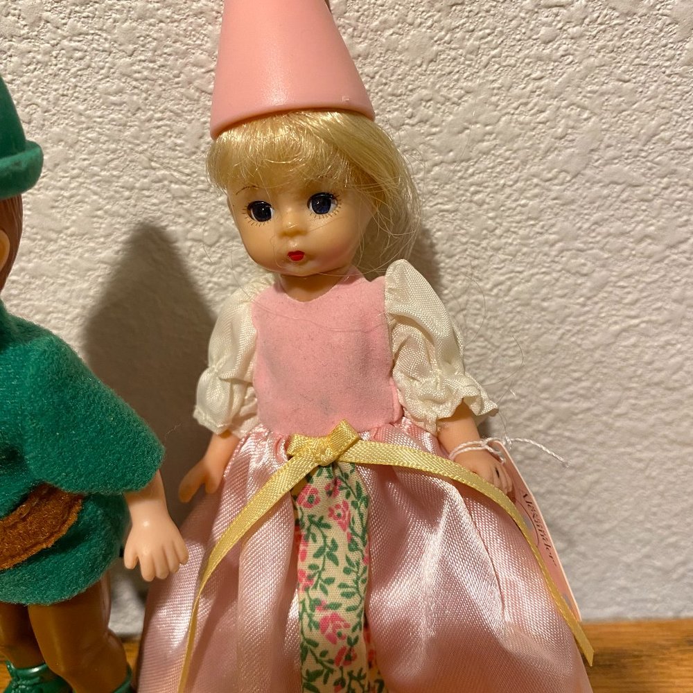 Six Madame Alexanders Doll Assortment - Picture 9 of 14